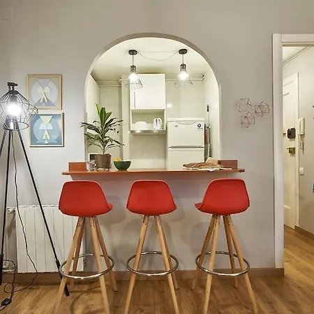 Bebarceloner Eixample - 2 Bedrooms *