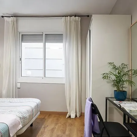 Apartment Bebarceloner Eixample - 2 Bedrooms *